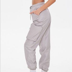 Windbreaker cargo joggers